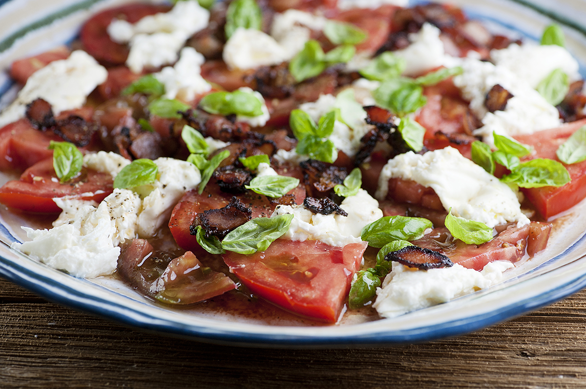 Bacon Caprese Salad: The Delicious Twist Your Caprese Needs